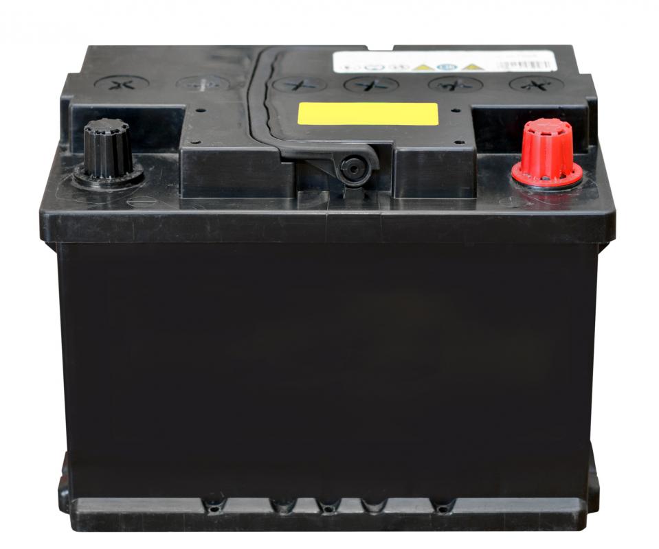 What is a Car Battery? (with pictures)
