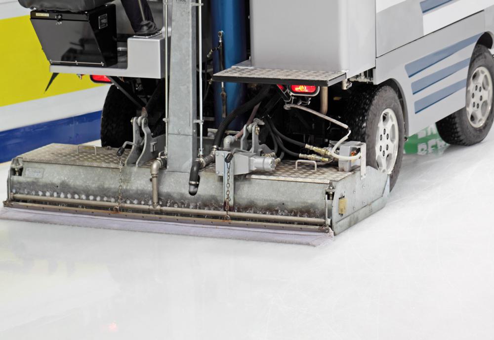 What is an Ice Resurfacer? (with pictures)