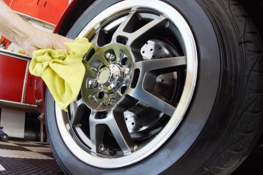 Alloy wheels are often installed on racing muscle cars.