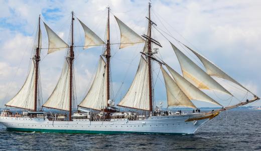 On large ships, the bosun may be in charge of the deck and crew.