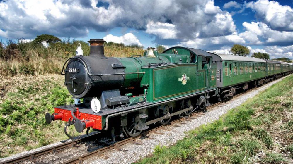 What is Train Surfing? (with pictures)