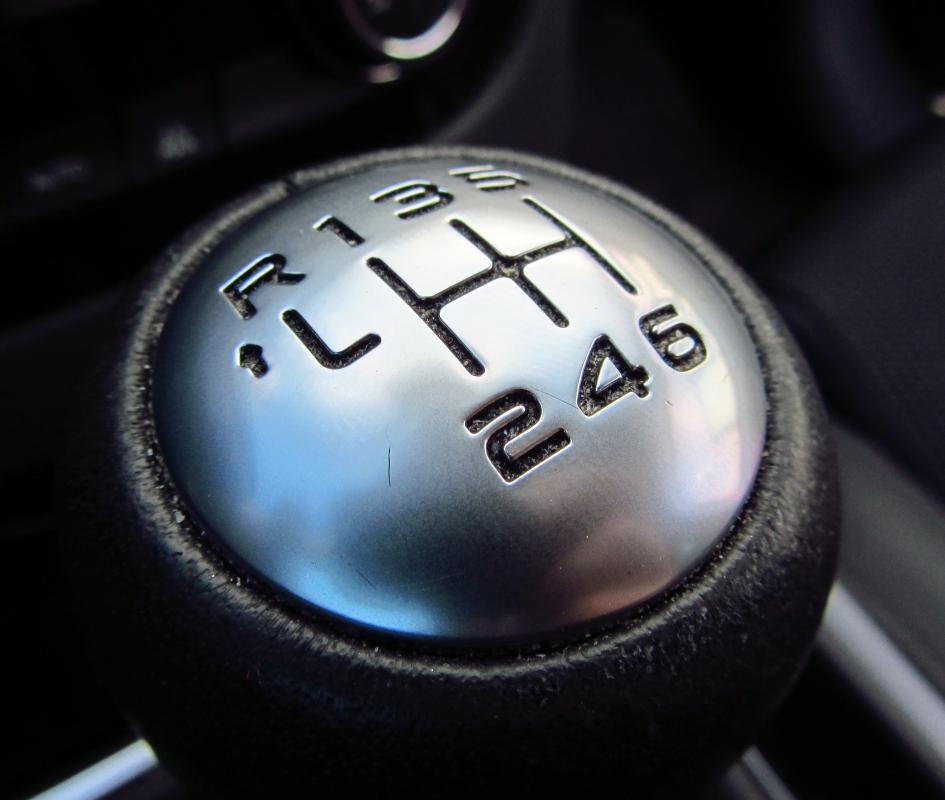 What is Double Clutching? (with pictures)